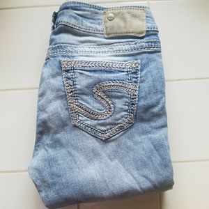 Silver Brand jeans• size 26 • slim boot cut